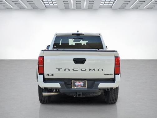 2025 Toyota Tacoma Hybrid TRD