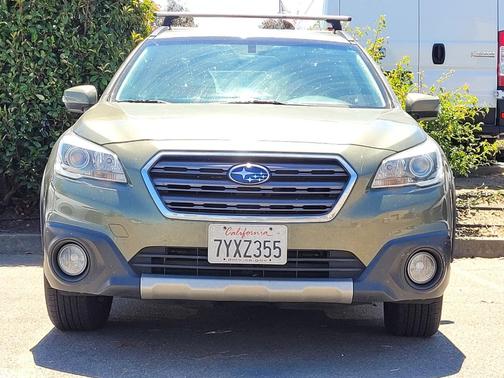 Wilderness Green Metallic 2017 Subaru Outback 3.6R Touring