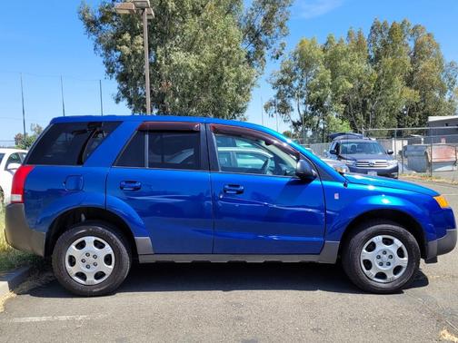 2005 Saturn Vue BASE