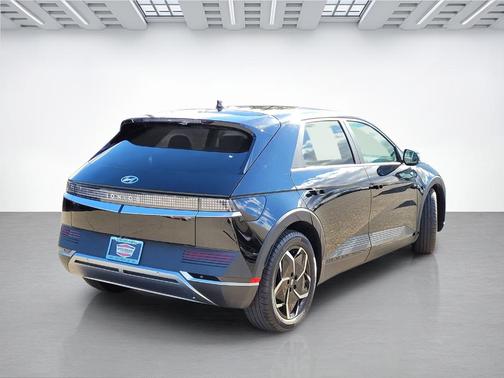 2022 Hyundai IONIQ 5 SEL