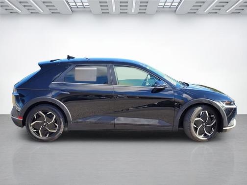 2022 Hyundai IONIQ 5 SEL