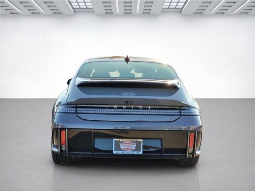 2025 Hyundai IONIQ 6 Limited