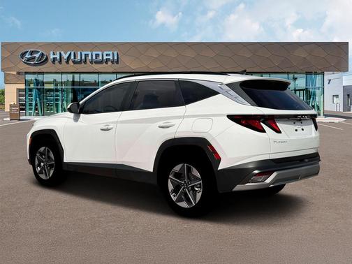 White Pearl 2026 Hyundai TUCSON SEL