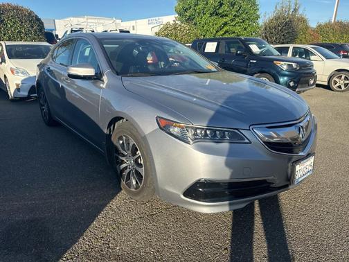 Lunar Silver Metallic 2017 Acura TLX w/Technology Package