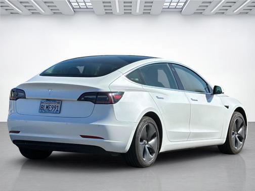 2019 Tesla Model 3 Standard Range Plus
