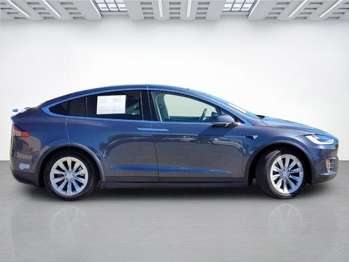 2017 Tesla Model X 75D