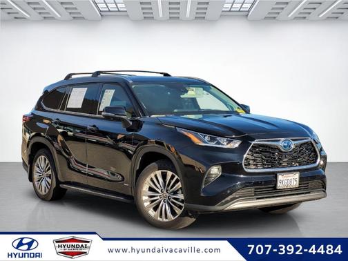 2024 Toyota Highlander Hybrid Platinum