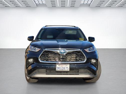 2024 Toyota Highlander Hybrid Platinum