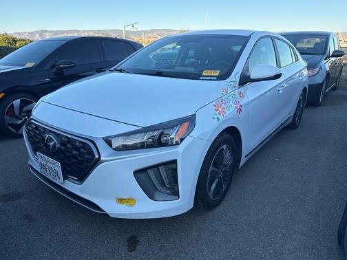 2022 Hyundai IONIQ Plug-In Hybrid SEL