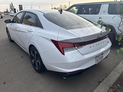 2023 Hyundai ELANTRA HEV Limited