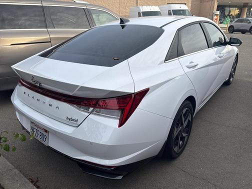 2023 Hyundai ELANTRA HEV Limited