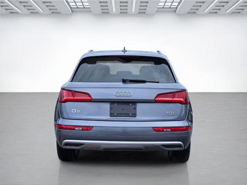 2018 Audi Q5 2.0T Premium Plus