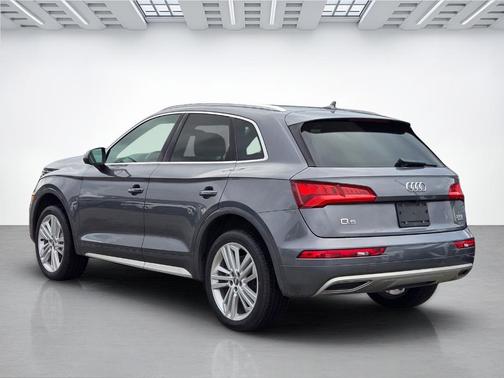 2018 Audi Q5 2.0T Premium Plus