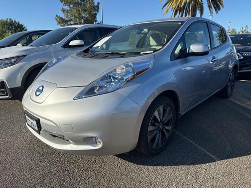 2015 Nissan Leaf SV