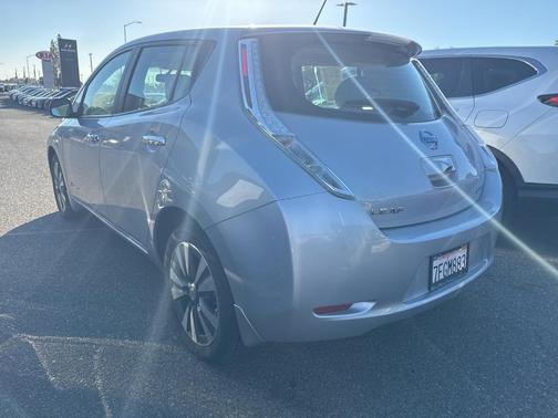 2015 Nissan Leaf SV