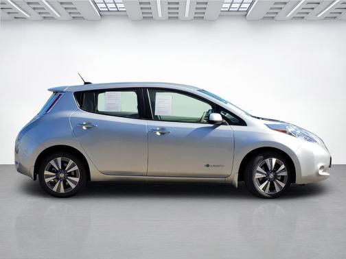 2015 Nissan Leaf SV