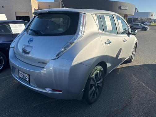 2015 Nissan Leaf SV