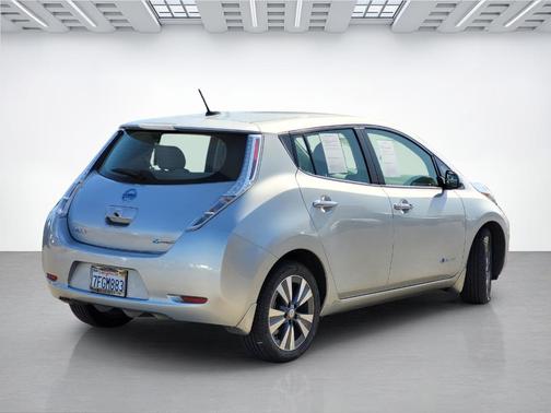 2015 Nissan Leaf SV