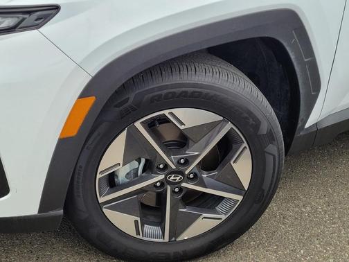 Pearl 2026 Hyundai TUCSON Hybrid SEL