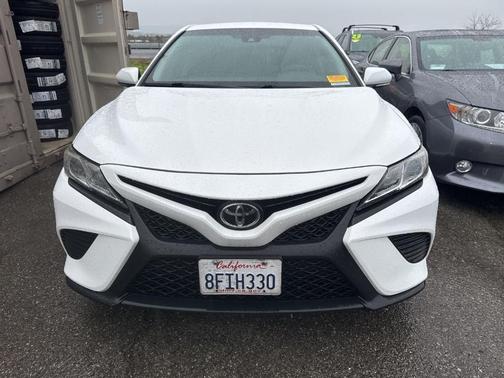 2018 Toyota Camry SE
