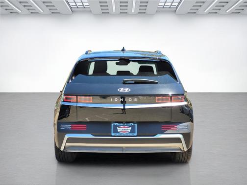 2025 Hyundai IONIQ 5 SEL