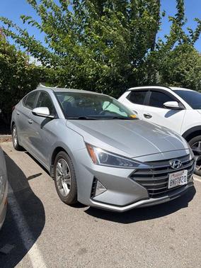Stellar Silver 2020 Hyundai ELANTRA SEL