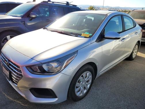 2019 Hyundai Accent SE