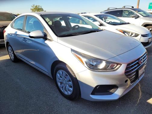 2019 Hyundai Accent SE