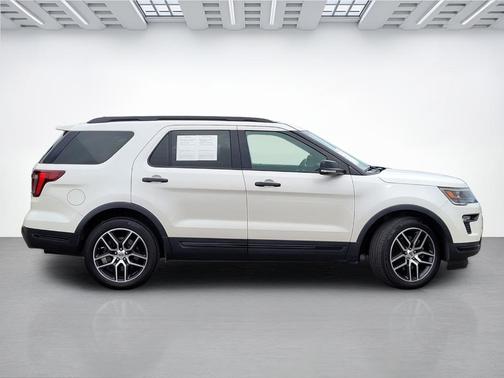 2019 Ford Explorer sport