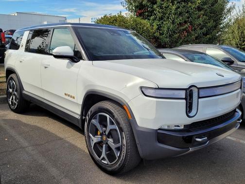 2024 Rivian R1S Adventure Quad Motor Large Pack