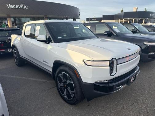 2023 Rivian R1T Adventure Package