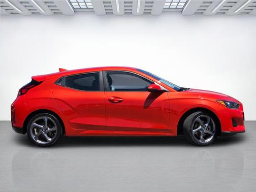 2019 Hyundai Veloster 2.0