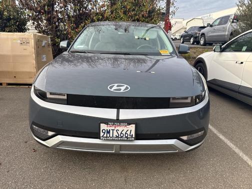 2024 Hyundai IONIQ 5 SEL