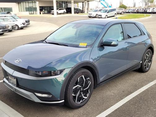 2024 Hyundai IONIQ 5 SEL