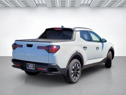 2025 Hyundai SANTA CRUZ SEL Activity