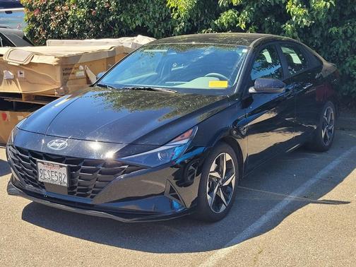 Phantom Black 2023 Hyundai ELANTRA SEL