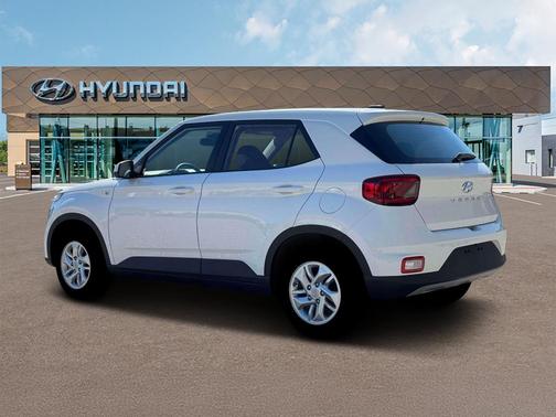 Lunar White 2026 Hyundai VENUE SE