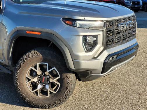 Sterling 2024 GMC Canyon AT4X