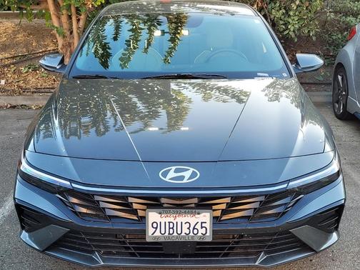2025 Hyundai ELANTRA HEV Limited