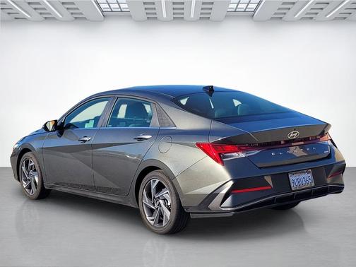2025 Hyundai ELANTRA HEV Limited