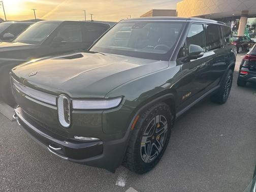 2023 Rivian R1S Adventure Quad Motor Large Pack