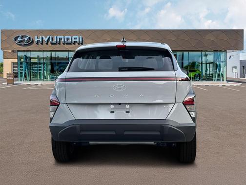 Cyber Gray Metallic 2027 Hyundai KONA SE