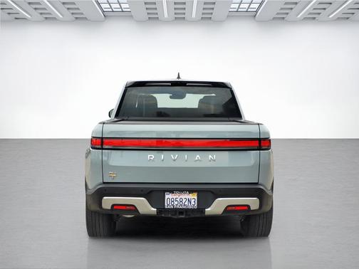 2022 Rivian R1T Adventure Package