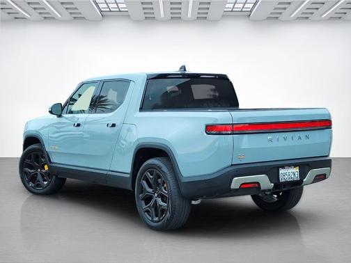 2022 Rivian R1T Adventure Package