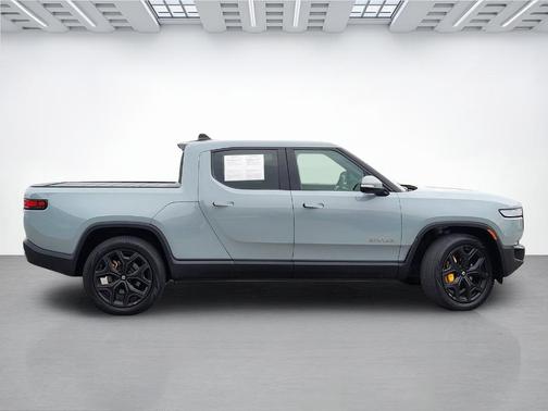 2022 Rivian R1T Adventure Package