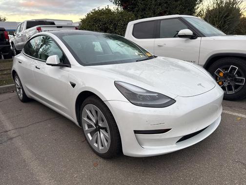 2022 Tesla Model 3 Base