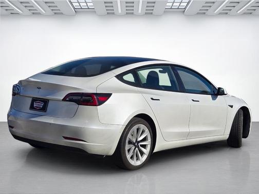 2022 Tesla Model 3 Base