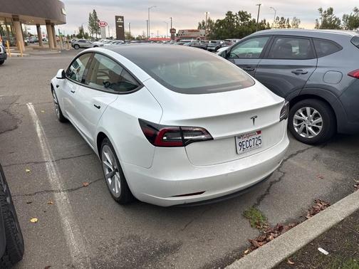 2022 Tesla Model 3 Base