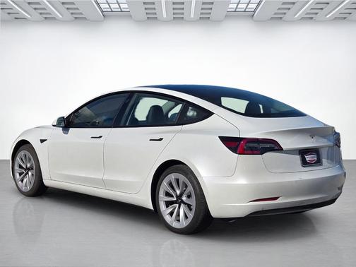 2022 Tesla Model 3 Base