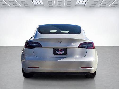 2022 Tesla Model 3 Base